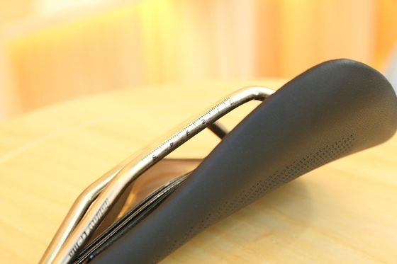 MTB nhẹ / Xe đạp đường xe ngựa cho tất cả các mùa ghế trước Mat đen