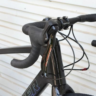 Carbon Frame Gravel Bike 700C*40C 11 tốc độ APEX phanh đĩa thủy lực cho đua đường bộ