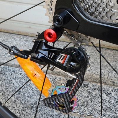 Carbon Frame Gravel Bike 700C*40C 11 tốc độ APEX phanh đĩa thủy lực cho đua đường bộ